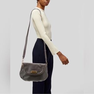 MARC JACOBS
Leather Crossbody Bag